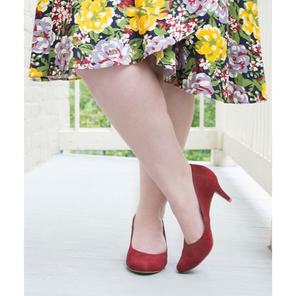 Retro Wrap Dress- Victory Floral - Picture 15 of 16